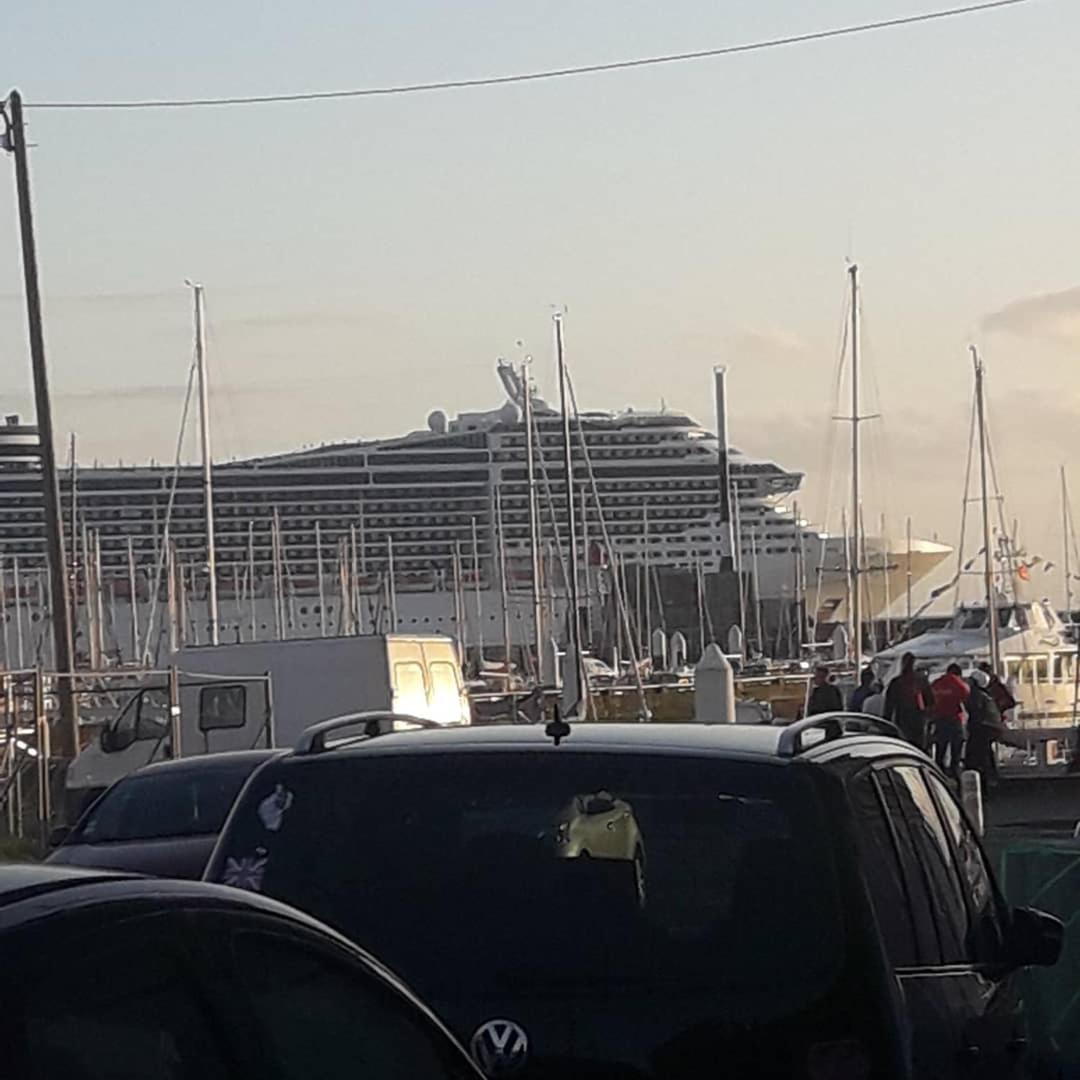 Hotel Lesembruns Hawr Zewnętrze zdjęcie